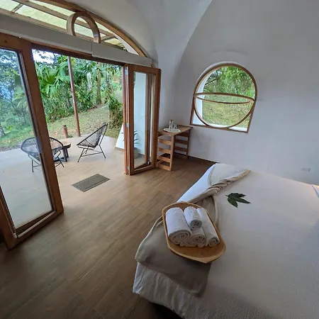Vibra Healing Lodge Y Spa Teniente Hugo Ortiz Exterior foto